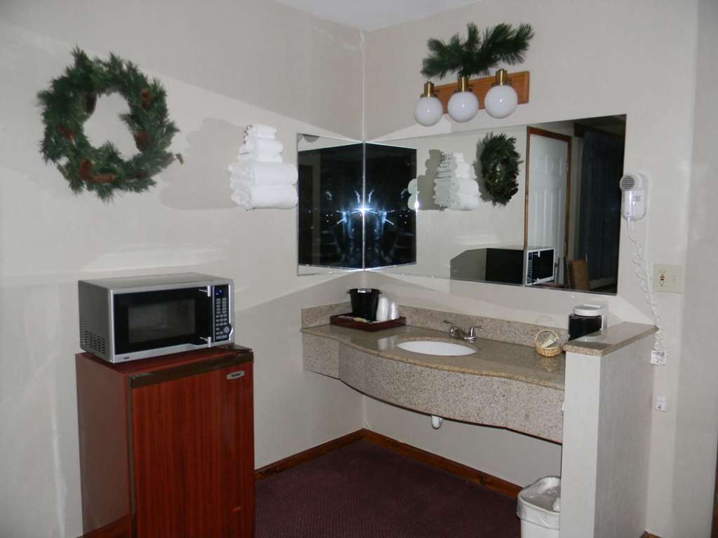 Adirondack Lodge Old Forge Room photo
